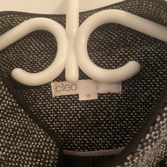 Woman’s blazer - Picture 2 of 3